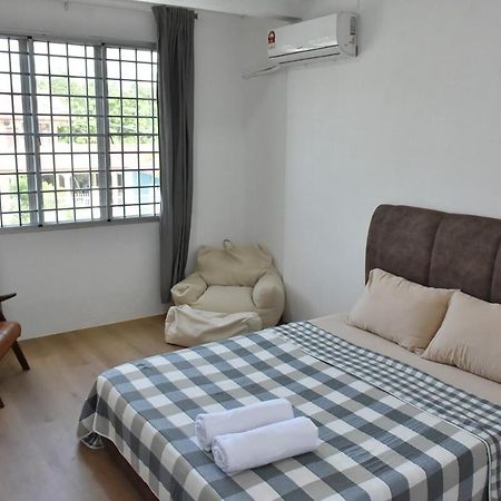 Rain Tree Homestay Bintulu Eksteriør billede