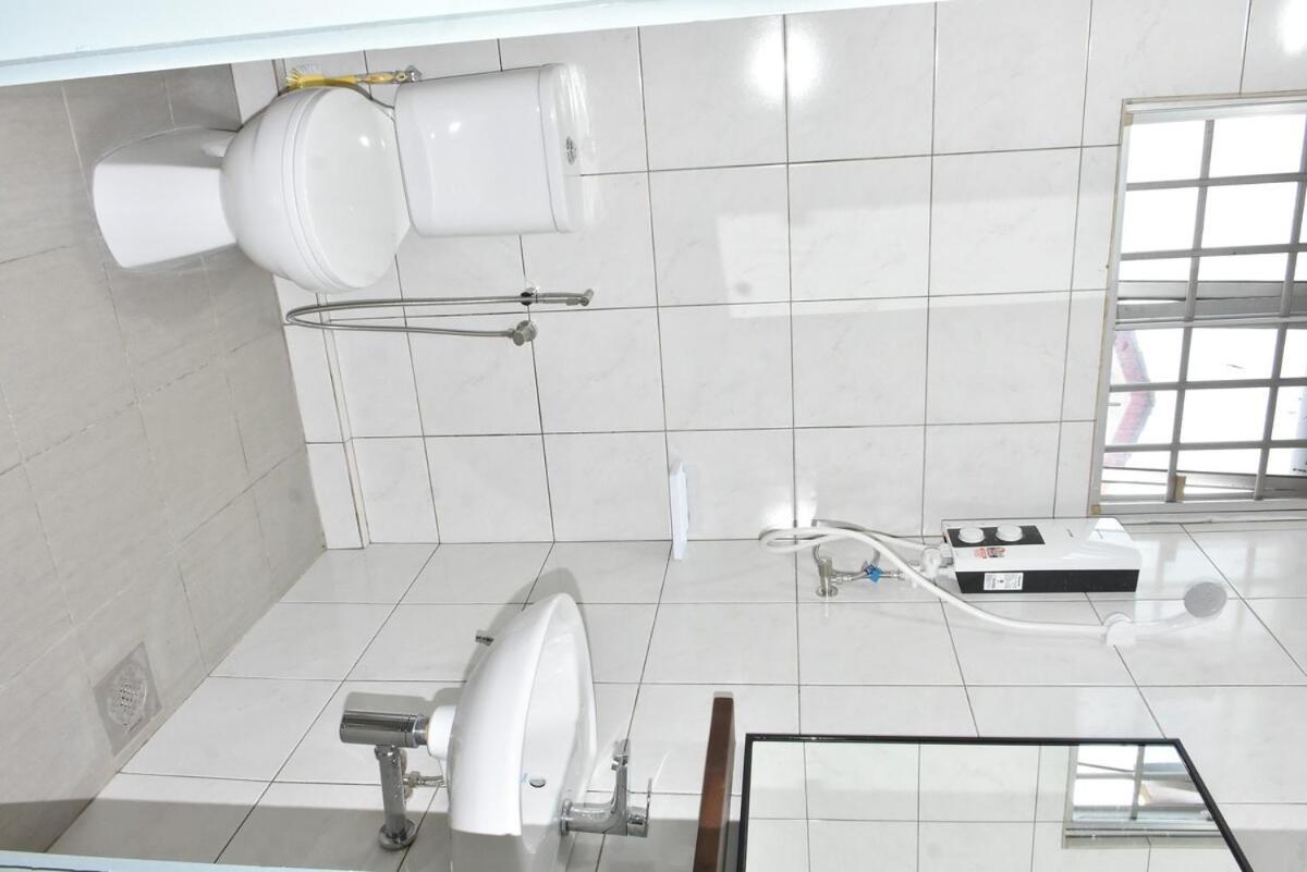 Rain Tree Homestay Bintulu Eksteriør billede
